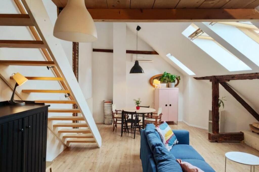 Apartman Art / Peaceful / Historical Center